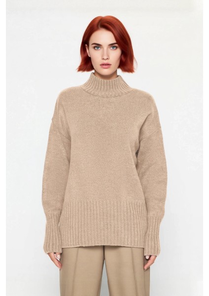 Kadın Basic Düz Desen Oversize Kesim Dik Yaka Triko Kazak Reglan Kol Kış Aylarının Konforlu Şıklığı fiyatları