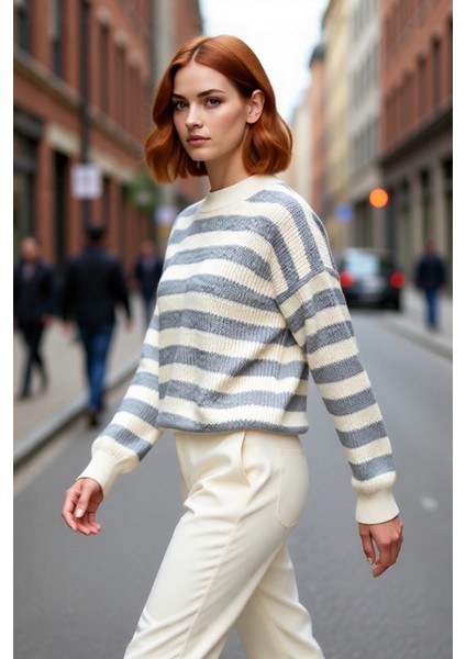 Kadın Oversize Kesim Bej Gri Çizgili Bisiklet Yaka Akrilik Triko Kazak Kışlık Konforu Kaliteli fırsatları