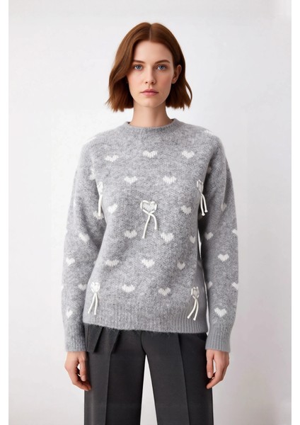 Kadın Cool Comfort Oversize Triko Kazak Kalp Desen Detaylı Düşük Kollu Soğuk Kış Günleri Için fiyatları