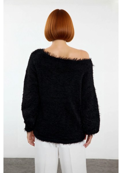 Kadın Basic Regular Kalıp Triko Kazak Dokulu Tüylü Kayık Yaka Kış Sezonu Için Ideal Kaliteli fiyatları