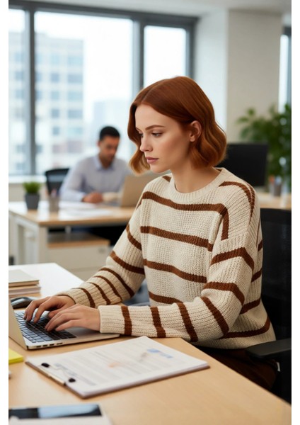 Kadın Crop Boy Akrilik Triko Kazak Bisiklet Yaka Geniş Kalıp Çizgili Soğuk Havalara Uygun Kaliteli