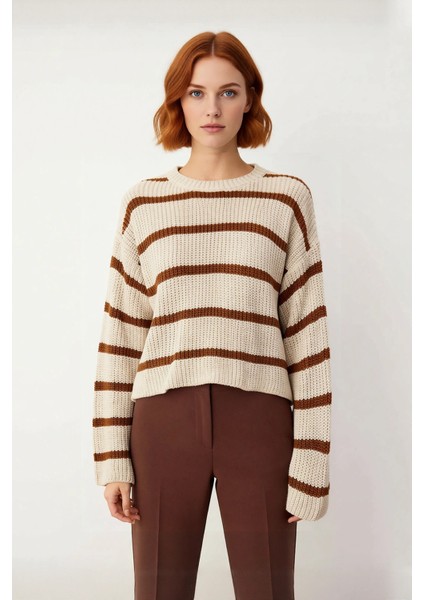 Kadın Crop Boy Akrilik Triko Kazak Bisiklet Yaka Geniş Kalıp Çizgili Soğuk Havalara Uygun Kaliteli fiyatları