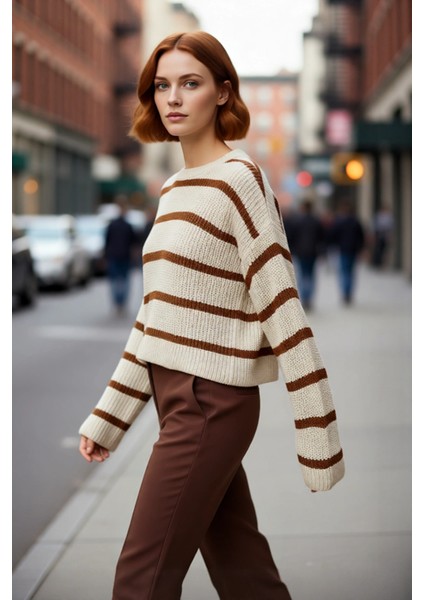 Kadın Crop Boy Akrilik Triko Kazak Bisiklet Yaka Geniş Kalıp Çizgili Soğuk Havalara Uygun Kaliteli fırsatları