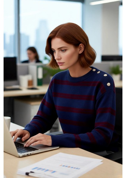 Kadın Düşük Kol Regular Kalıp Çizgili Bisiklet Yaka Omuz Düğme Detaylı Triko Kışlık Kazak Kaliteli