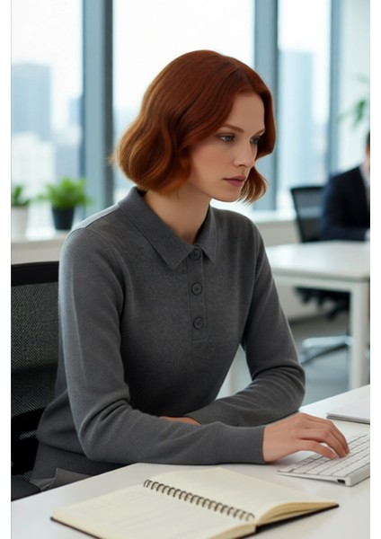 Şık Kadın Polo Yaka Yünlü Triko Kazak Regular Kalıbı Ile Gün Boyu Konfor Sunar Kaliteli fırsatları