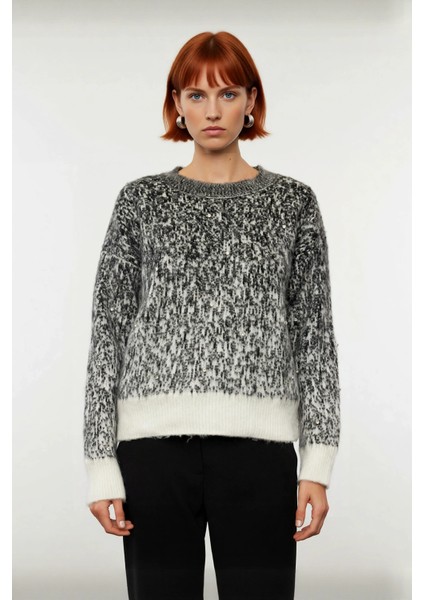 Kadın Konforlu Regular Kalıp Bisiklet Yaka Desenli Triko Kazak Soğuk Günler Için Göz Alıcı Tasarım fiyatları