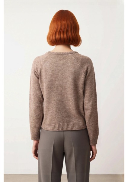 Kadın Rahat Kesim Triko Kazak Reglan Kol Bisiklet Yaka Düğme Detaylı Kış Modası Günlük Şıklık fiyatları