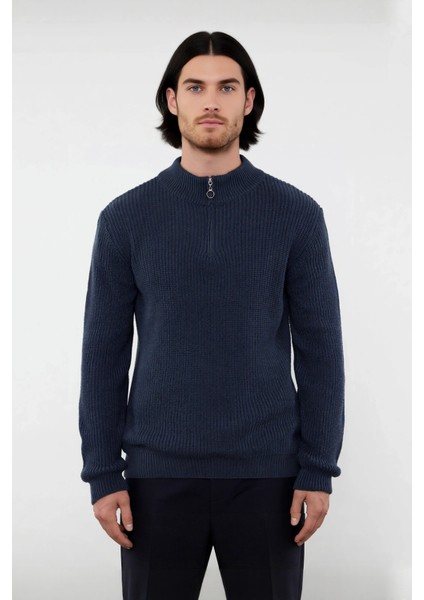 Erkek Basic Regular Fit Fermuarlı Dik Yaka Selanik Örgü Triko Kazak Günlük Stilinize Modern Dokunuş. fiyatları