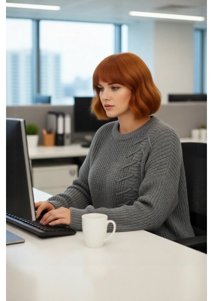 Kadın Modern Antrasit Akrilik Triko Kazak Bağcık Detaylı Relaxed Kesim Kış Modası Için Şık Seçim