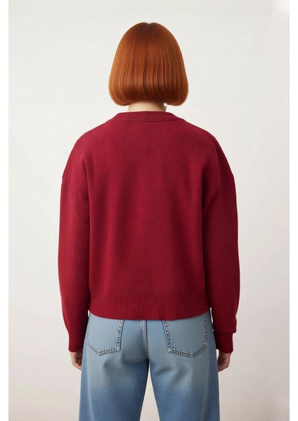 Kadın Düz Desen Oversize Rahat Kalıp Viskoz Triko Soğuk Hava Için Zamansız Şık Kazak Kaliteli fiyatları