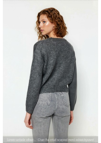 Kadın Kışlık Oversize Basic Triko Kazak Bisiklet Yaka Düşük Kollu Rahat ve Şık Günlük Stil modelleri