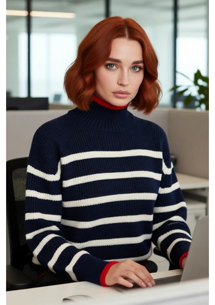 Konforlu Kadın Oversize Fit Dik Yaka Çizgili Triko Kazak Soğuk Havalar Için Ideal Model Kaliteli