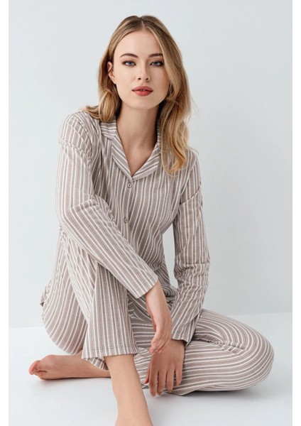 3426 Kadın Beyaz Uzun Kollu Önden Düğmeli Gömlek Pijama Takımı