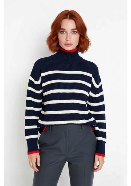 Konforlu Kadın Oversize Fit Dik Yaka Çizgili Triko Kazak Soğuk Havalar Için Ideal Model Kaliteli fiyatları