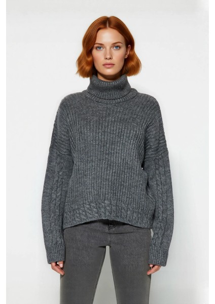 Kadın Oversize Balıkçı Yaka Triko Kazak Günlük Kullanım Için Şık Düşük Kol Saç Örgülü Basic fiyatları