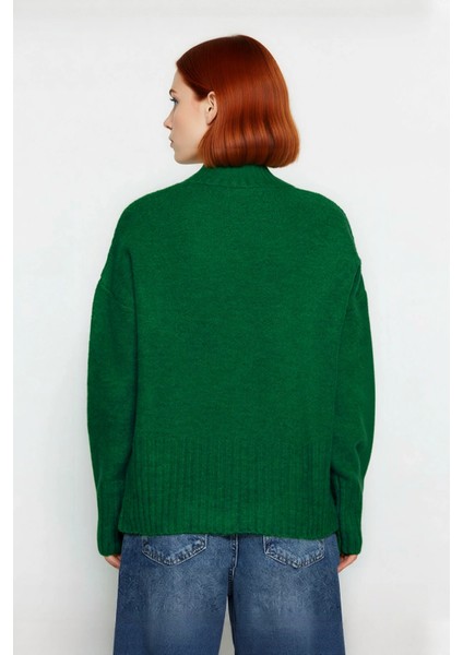 Kadın Basic Düz Desen Oversize Kesim Dik Yaka Triko Kazak Reglan Kol Kış Aylarının Konforlu Şıklığı modelleri