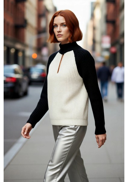 Kadınlara Özel Oversize Kesim Fermuarlı Dik Yaka Selanik Dokulu Renk Bloklu Triko Kazak. Kaliteli fırsatları