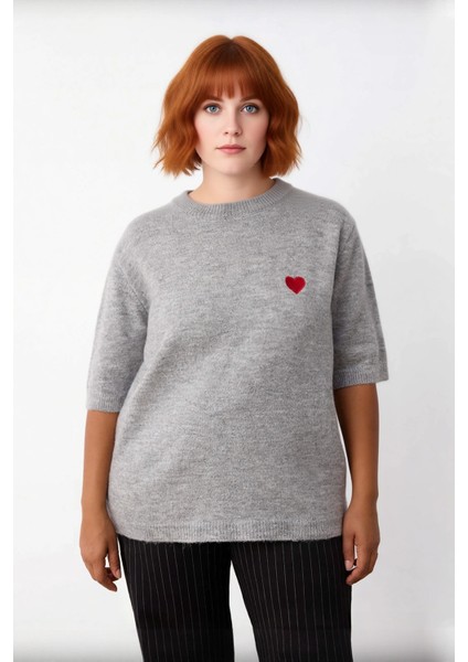 Kadın Günlük Bisiklet Yaka Kiraz Nakışlı Regular Kesim Düşük Kol Triko Kazak Ilkbahar Sonbahar fiyatları