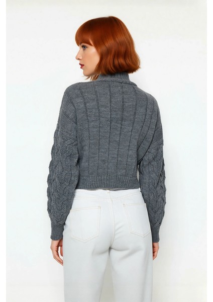 Kadın Basic Oversize Saç Örgü Dik Yaka Crop Triko Kazak Soğuk Havalar Için Modern Stil Kaliteli modelleri