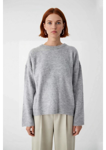 Kadın Oversize Düz Triko Kazak Bisiklet Yaka Düşük Kol Tasarımıyla Kışlık Şıklık Sunar Kaliteli fiyatları