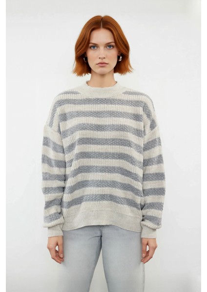 Kadın Oversize Kesim Bej Gri Çizgili Bisiklet Yaka Akrilik Triko Kazak Kışlık Konforu Kaliteli fiyatları