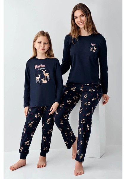 3450 Kadın Lacıvert Uzun Kollu Kış Temalı Pijama Takımı indirimleri