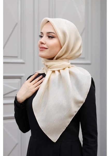 Abiye Eşarp Krem fırsatları