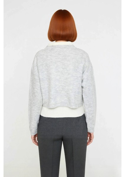 Casual Şıklık Sunan Kadın Oversize Kesim Uzun Kollu V Yaka Triko Kazak Soğuk Havalar Için Kaliteli modelleri