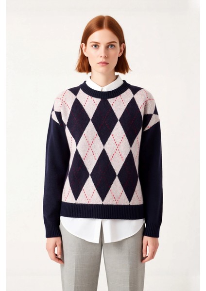 Kadın Oversize Baklava Desenli Bisiklet Yaka Triko Kazak Günlük Kombinlerde Şıklığı Tamamlıyor fiyatları