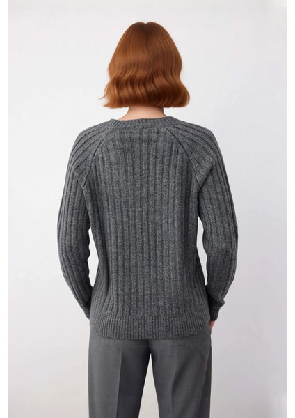 Kadın Regular Kalıp Düz Desen V Yaka Fitilli Reglan Kol Triko Kazak Günlük Şıklık ve Rahatlık modelleri