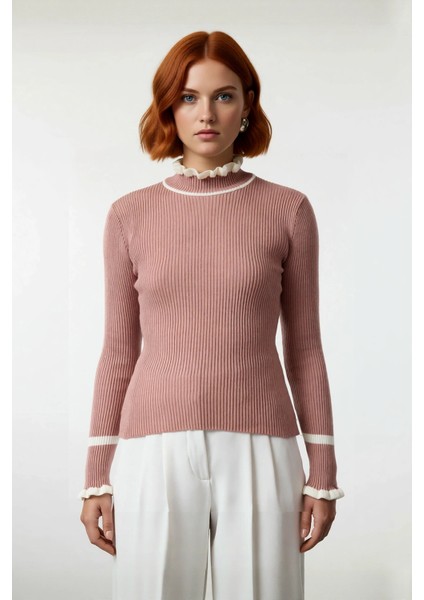 Kadın Akrilik Dokuma Dik Yaka Fitilli Triko Kazak Kış Sezonu Için Özel Tasarım Rahat ve Şık Görünüm fiyatları