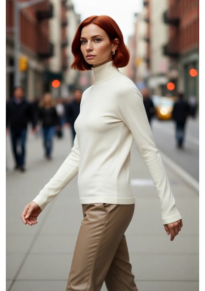 Kadınlara Özel Balıkçı Yaka Fitted Kalıp Düz Triko Kazak Standart Kol Kış ve Sonbahar Şıklığı fırsatları