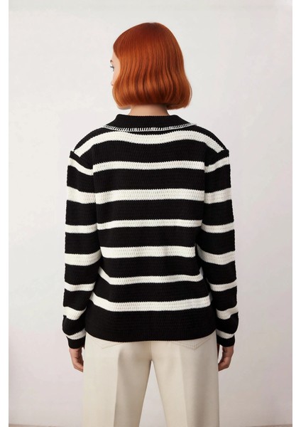 Kadın Basic Oversize Çizgili Akrilik Triko Kazak Polo Yaka Uzun Kol Konforlu Kış Kombinleri modelleri