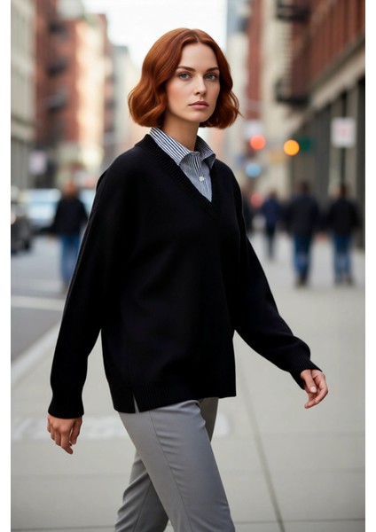 Kadın Oversize V Yaka Triko Kazak Gömlek Garnili Detaylı Sonbahar Kış Şıklığı Için Ideal Model fırsatları