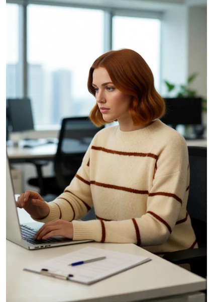 Kadın Geniş Kalıp Çizgili Kışlık Triko Kazak Rahat Bisiklet Yaka Düşük Kollu Konforlu Tasarım fırsatları