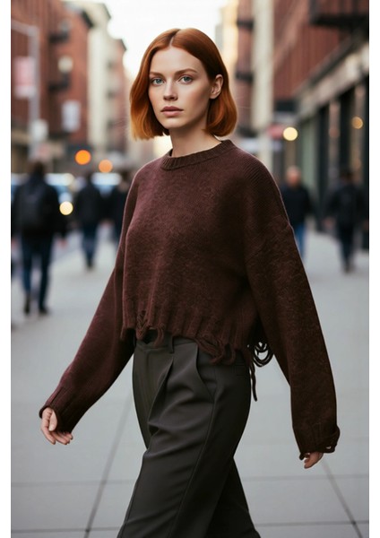 Kadın Casual Crop Oversize Bisiklet Yaka Triko Kazak Düşük Kol Akıtma Detaylı Konforlu Şık modelleri