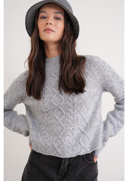 6855 Kadın Dik Yaka Saç Örgülü Triko Kazak Gri