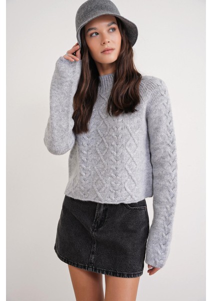 6855 Kadın Dik Yaka Saç Örgülü Triko Kazak Gri modelleri