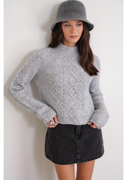 6855 Kadın Dik Yaka Saç Örgülü Triko Kazak Gri fırsatları