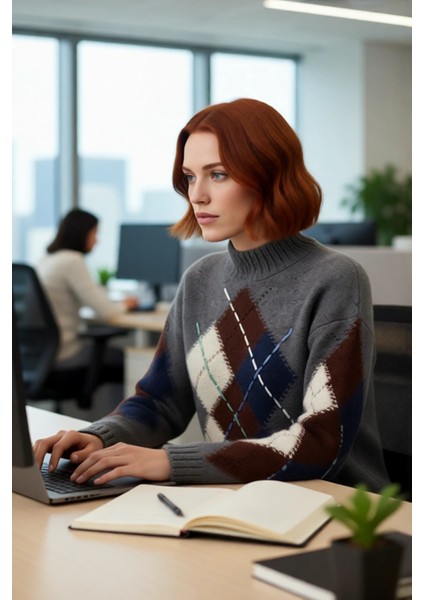 Kadın Modern Baklava Desenli Oversize Triko Kazak Dik Yaka Detaylı Soğuk Havalar Için Ideal