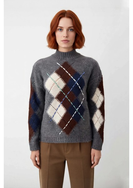 Kadın Modern Baklava Desenli Oversize Triko Kazak Dik Yaka Detaylı Soğuk Havalar Için Ideal fiyatları