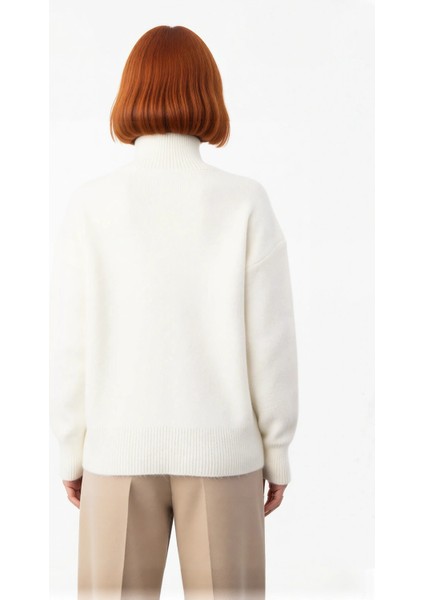 Kadın Düz Dokulu Oversize Triko Kazak Soğuk Günlerde Sıcaklık ve Rahatlığı Bir Arada Sunar modelleri