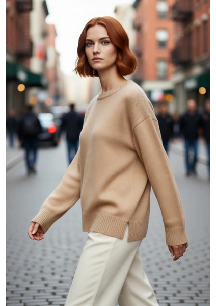 Kadın Bej Oversize Kesim Triko Bisiklet Yaka Kazak Uzun Kollu Modern Günlük Şıklık Için Ideal modelleri