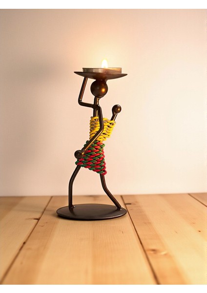 Retro Afrika Temalı Demir Mumluk / Şamdan Tutucu - Masaüstü Dekor (Yükseklik 13 Cm) fırsatları