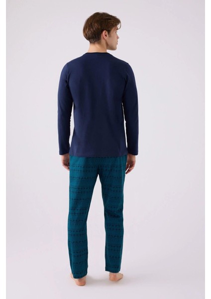 3135 Erkek Lacıvert Uzun Kollu Kış Temalı Pijama Takımı indirimleri