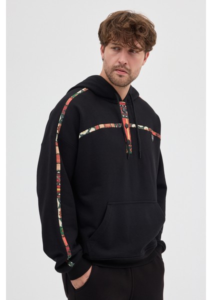 Unisex Rahat Bol Kesim "Havoc" Kapüşonlu Sweatshirt modelleri