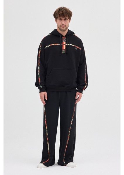 Unisex Rahat Bol Kesim "Havoc" Kapüşonlu Sweatshirt indirimleri