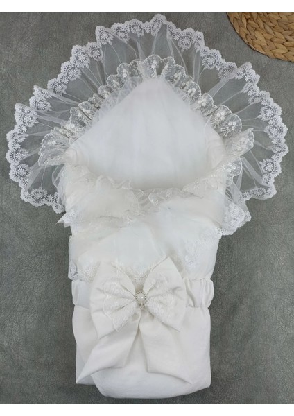 Yenidoğan Bambu Taç Nakışlı Delüks Kundak Bebek Battaniyesi Ekru