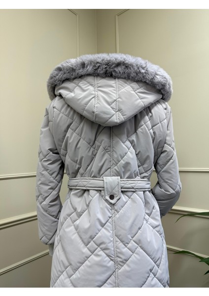 Kadın Kürklü Kapüşonlu Kapitone Uzun Kaban fiyatları