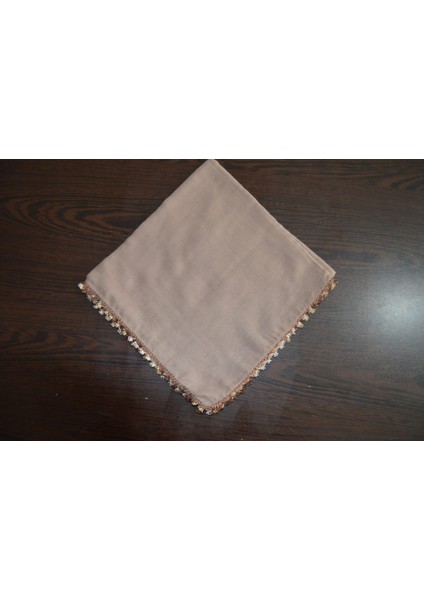 🌸 El Emeği Iğne Oyalı Tülbent – Zarafetin ve Şıklığın Buluştuğu Nokta 🌸